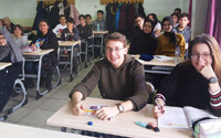 Ayvaz, Sakarya Arifiye'de Bulunan Fen Lisesi'ne Destekte Bulundu